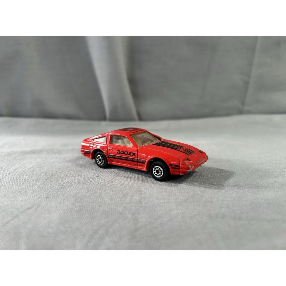 vintage 1980's MC Toy Maisto Red Nissan 300ZX diecast toy car 1:64 Has Wear
